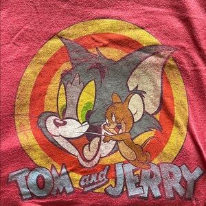 Tom and Jerry small graphic tee
